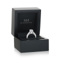 Fiorenza - Zeitloser Moissanit-Ring mit Pavé-Fassung und Galeriedetail