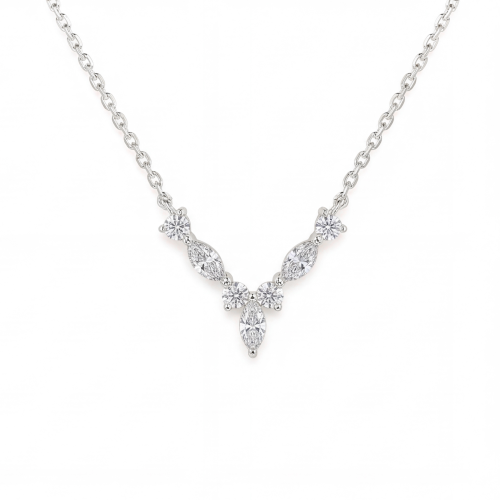 Adelina - Elegante Moissanit-Halskette mit Marquise-Schliff Akzenten 