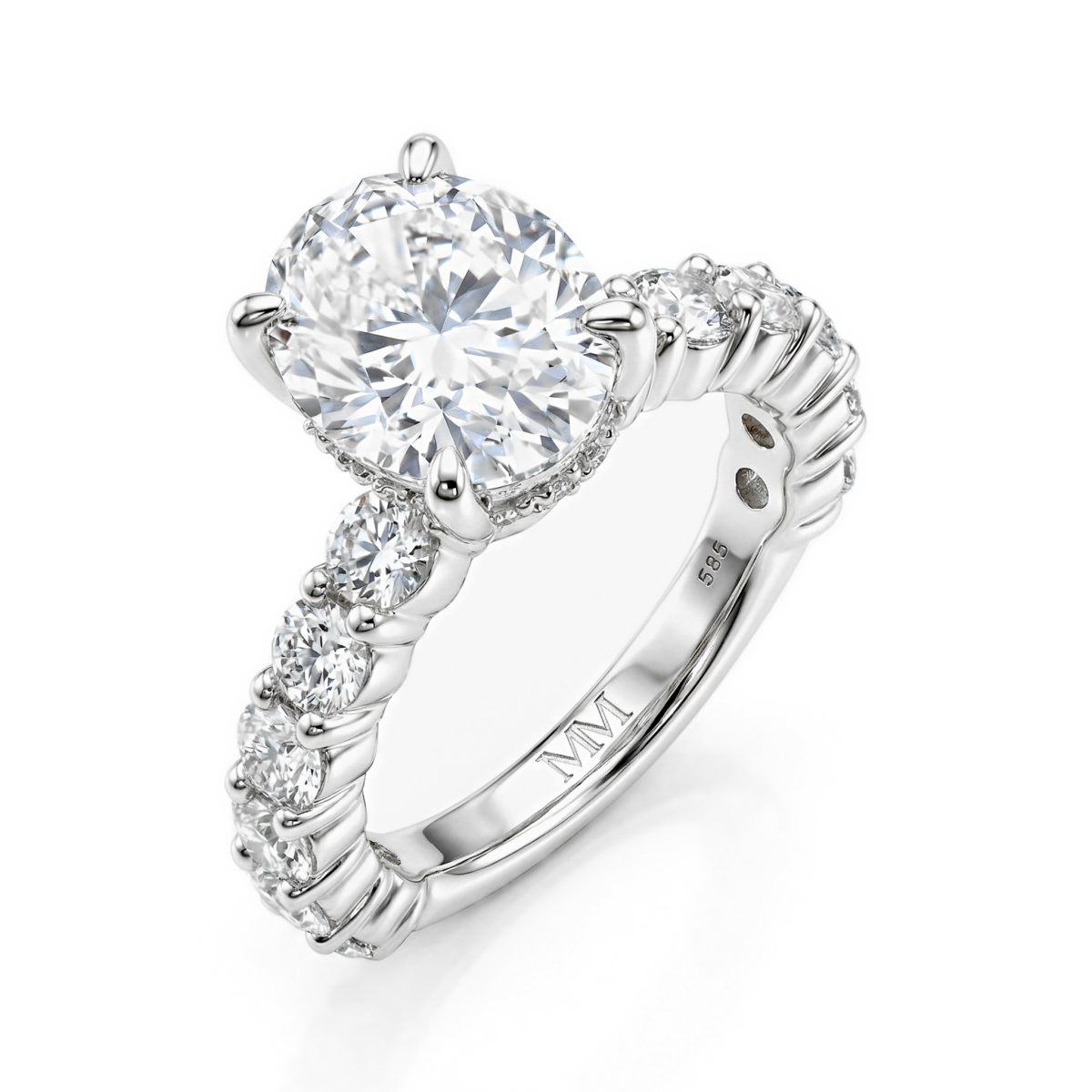 Majestica - Ovalschliff Moissanit Ring mit Seitensteinen
