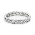 Celestine - Verzwungener Moissanite Eternity Ring in Zargenfassung
