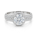 Lustrella - Moissanit Halo Verlobungsring mit Pavé Band