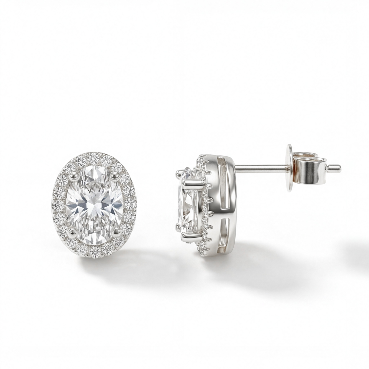 Ellipse - Ovale Moissanit-Ohrstecker in Halo-Fassung
