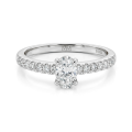 Nina - Ovalschliff Moissanit Ring mit Pavé-Seitensteinen