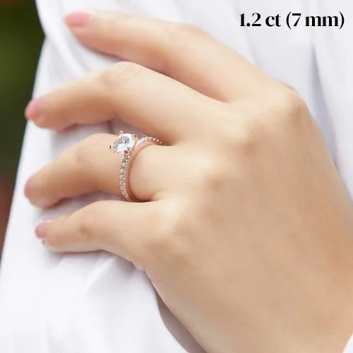 Finesse - Verlobungsring mit Moissanit und Seitensteinen - lifestyle