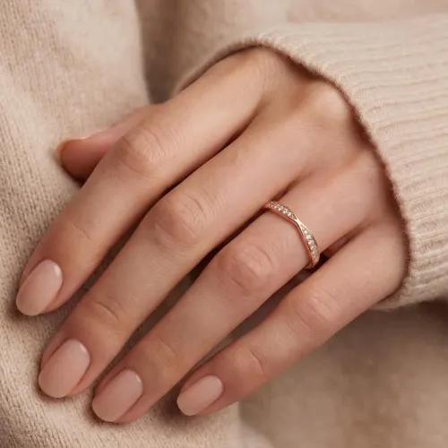 Aria - Gebogene Moissanit-Eternity-Ring Mit Pavé-Fassung - lifestyle