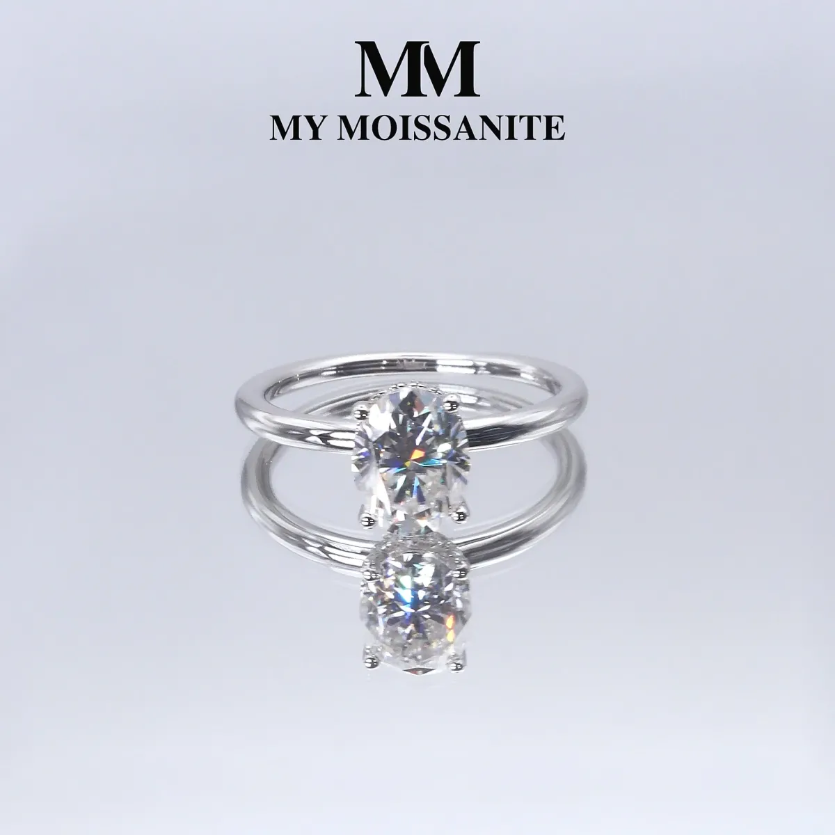 Ovalisse - Ovaler Moissanit-Ring Mit Kreisförmigem Hidden Halo