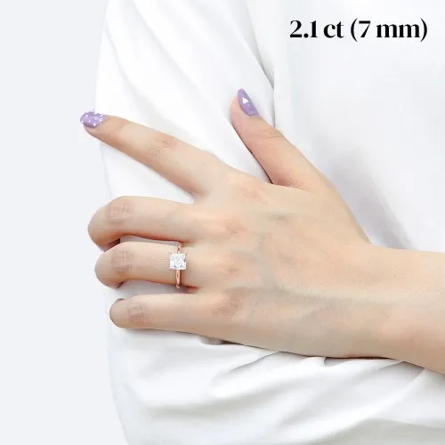 Iris – Princess-Schliff Solitär Moissanitring - lifestyle