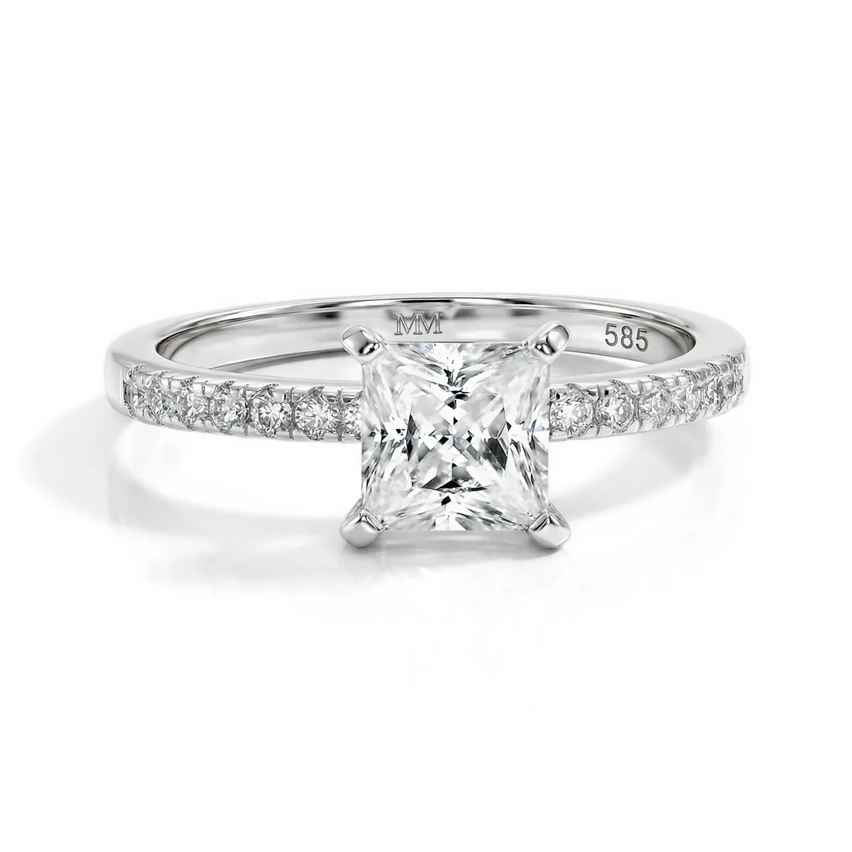 Celestia - Prinzessin Moissanit Ring mit Pavé Seitensteinen