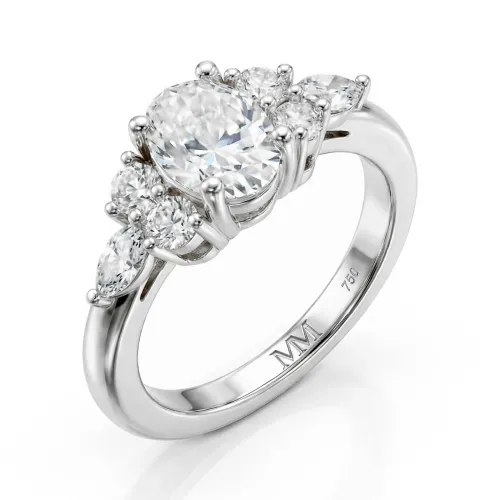 Lustrina - Ovalschliff Moissanit Ring mit funkelnden Akzenten