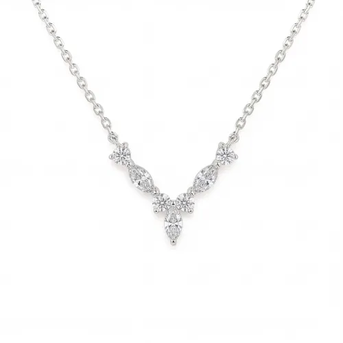 Adelina - Elegante Moissanit-Halskette mit Marquise-Schliff Akzenten 
