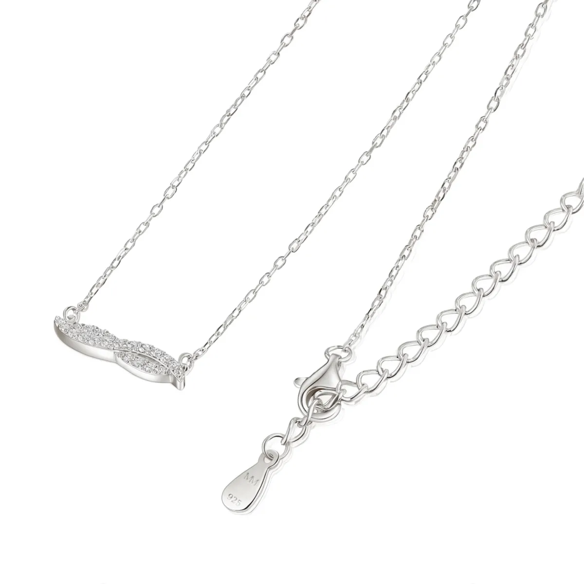 Astrid - Marquise-Geïnspireerde Moissanite Ketting met Pave Zetting
