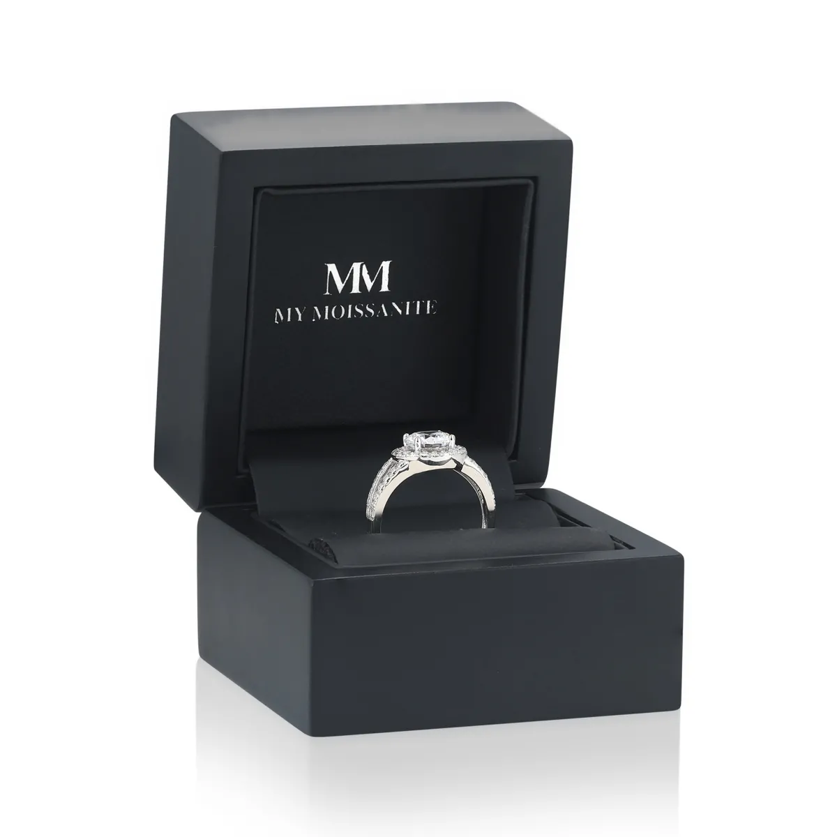 Regalyn - Moissanit Verlobungsring Mit Halo und Split-Shank Design