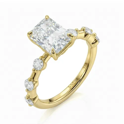 Isla - Radiant-Schliff Moissanit Ring mit Seitensteinen