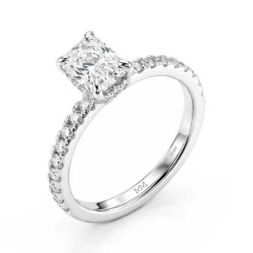 Astra - Radiant-Schliff Moissanit Ring mit Pavé-Seitensteinen & Versteckter Halo