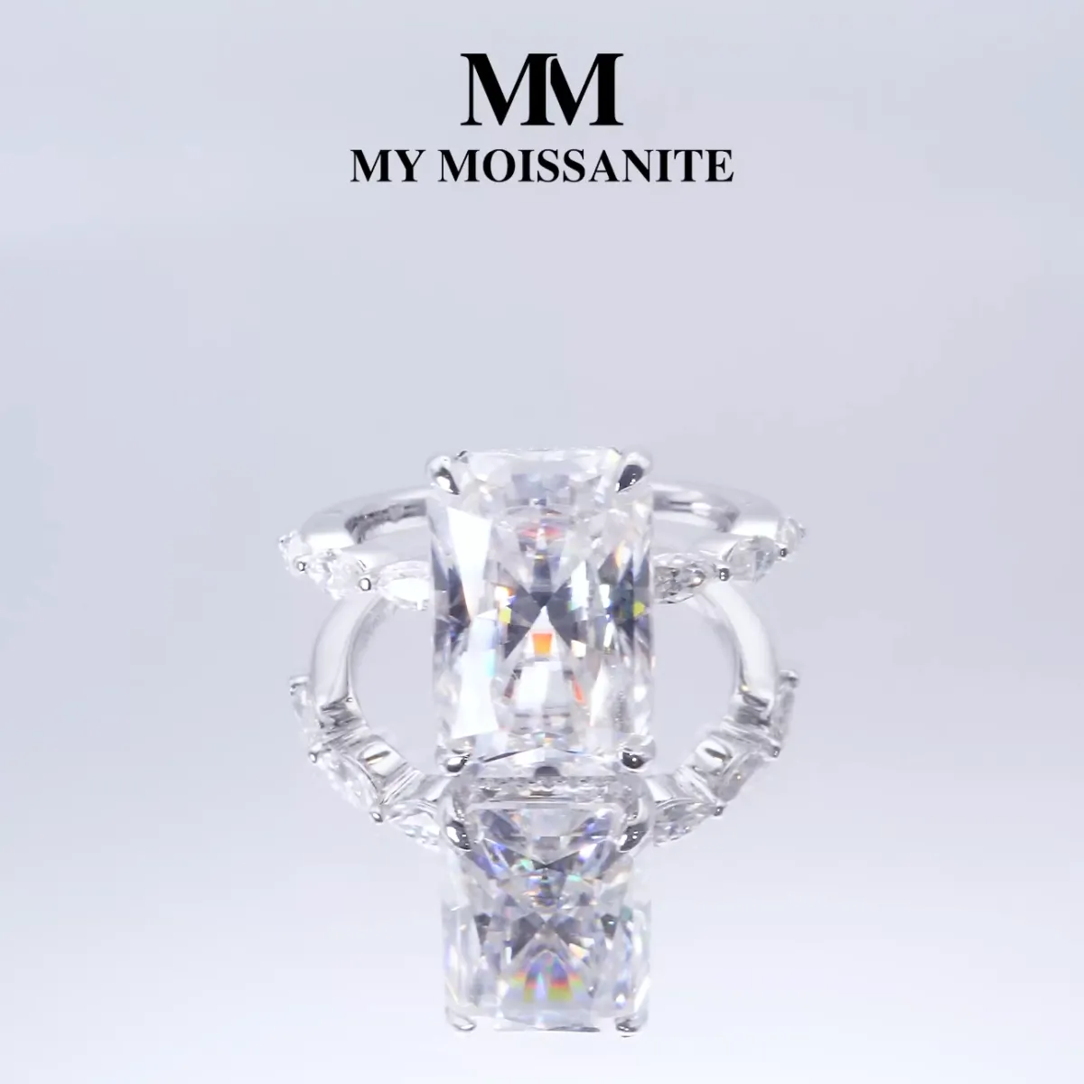 Luminaire - Radiant Cut Moissanit Ring Mit Marquise Seitensteinen Und Hidden Halo
