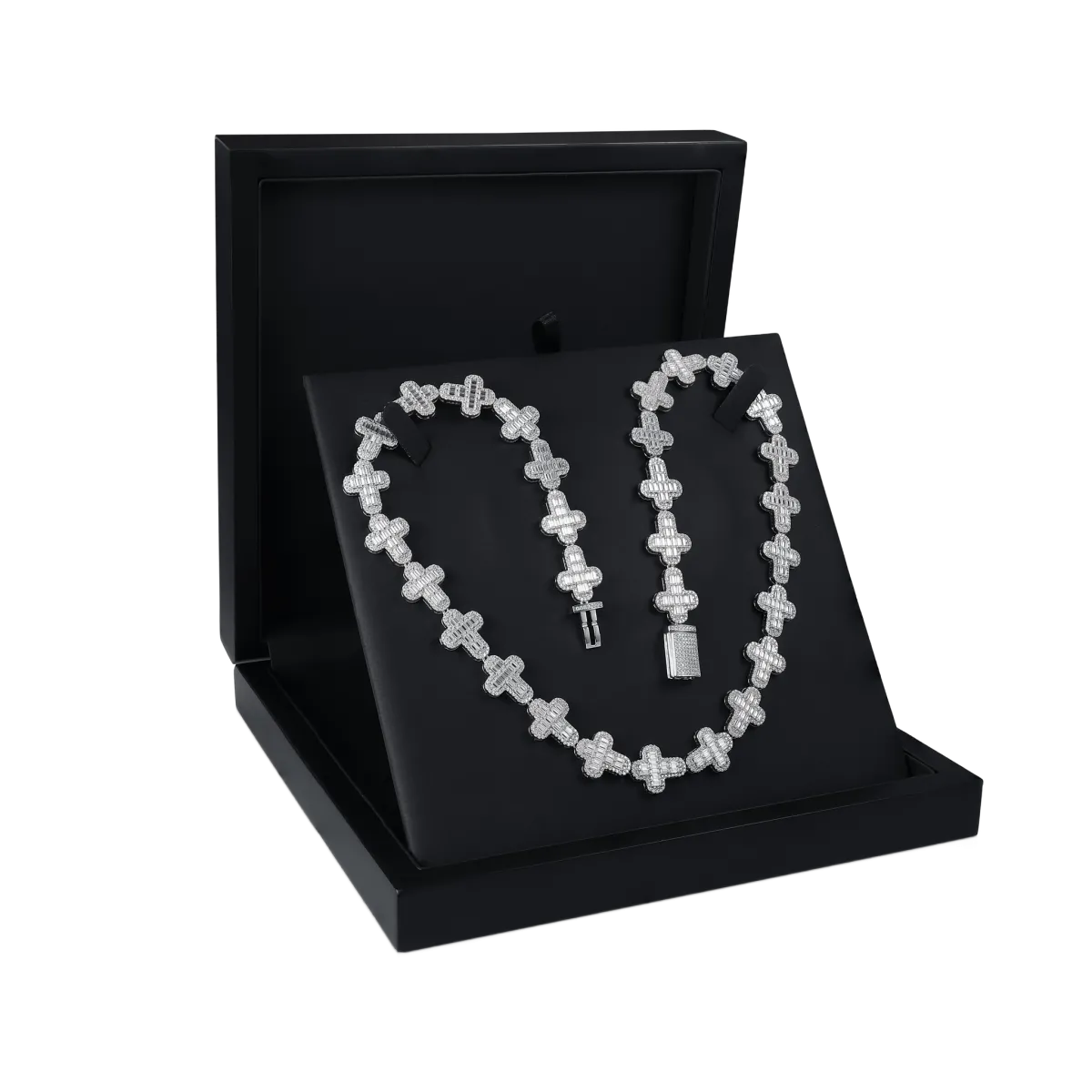 Virtuoso - Smaragd Geschnittener Moissanit Pavé Kreuz Gliederkette Mit Statement Verschluss